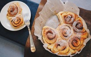 Thơm mềm khó quên món bánh mì cuộn 