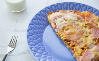Làm bánh Pizza từ cơm nguội - tại sao không?