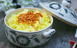 Bữa sáng ấm bụng với xôi xéo dẻo thơm đậm chất Hà Thành
