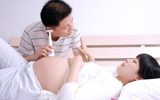 Khát con trai, quay lại vồ vập tình cũ