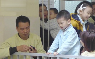 Lo lắng khi bệnh tay chân miệng bắt đầu gia tăng