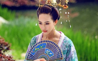 “Từ Hiền Phi” Trương Quân Ninh bất ngờ sang Việt Nam đóng phim với Trần Bảo Sơn