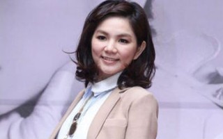 Ella bị fan cuồng tấn công