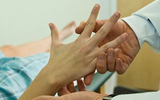 TPHCM: Khám miễn phí bệnh chàm và nấm móng