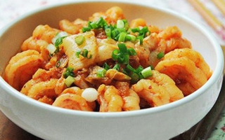 Tôm xào kim chi Hàn Quốc