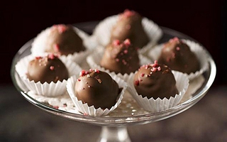 Kẹo chocolate trái cây homemade nhé!