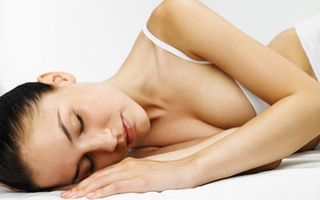 Còn trinh mà đầu ngực tiết sữa, vì sao? 