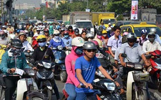 Bỏ “ngực lép”, thêm gù vẹo... không được lái xe