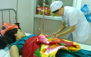 Phát hiện miếng gạc sót trong bụng sản phụ
