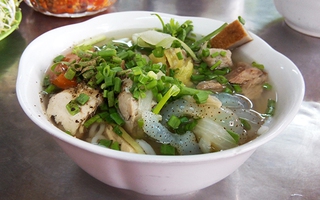 Thưởng thức "hương vị Nha Trang" trong tô bún sứa