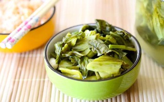 Dễ ung thư nếu ăn dưa cà muối theo 3 cách sau