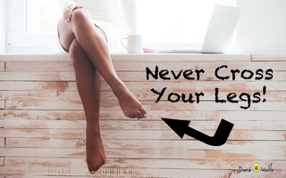 Phụ nữ mặc váy cũng đừng nên ngồi bắt chéo chân, ảnh hưởng khôn lường đến sức khỏe