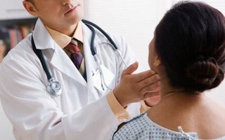 Tranh cãi chuyện u tuyến giáp có nhất thiết phải mổ: Chuyên gia nói gì?