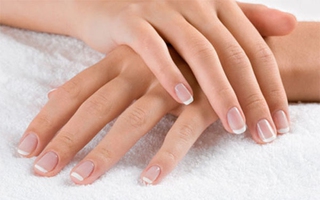 Chỉ cần nhìn tay, bạn sẽ dự đoán được mình có mắc 6 bệnh nguy hiểm này không