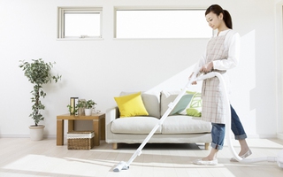 Dọn phòng khách sạch đẹp lung linh đón Tết về