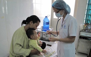 Hà Nội: 8 trẻ nhập viện sau khi tiêm vắc xin Quinvaxem