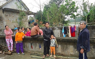 Bắt quả tang mẹ vợ “tòm tem” với con rể tương lai trong nhà nghỉ