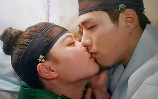 "Mây họa ánh trăng": "Thái tử" Park Bo Gum vì ngủ quên mà... mất người yêu