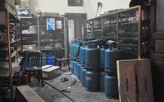 Cửa hàng gas phát nổ kinh hoàng, rung chuyển một góc TP.Hạ Long