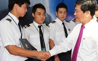 Lương 80 triệu: Phi công Vietnam Airlines chê thấp, bỏ việc