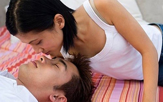 "Tự sướng": sướng rồi lại lo  