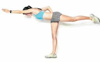 Bài tập vận động giúp chị em tiêu mỡ sau Tết  