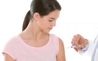 Tiêm thuốc tránh thai, mất luôn kinh nguyệt