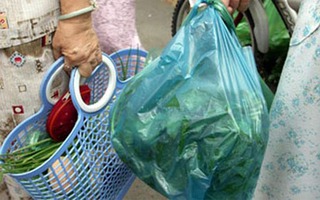 Người tiêu dùng đang gián tiếp ăn nhựa phế thải hại sức khỏe