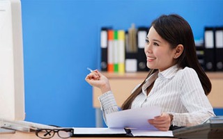 Mách chị em văn phòng bí quyết giữ gìn "vòng 1" khỏe đẹp