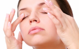 Một vài mẹo giúp trị bệnh đau mắt đỏ ngay tại nhà