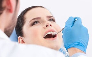 Nướu sưng nhưng không đau là dấu hiệu ung thư răng lợi?