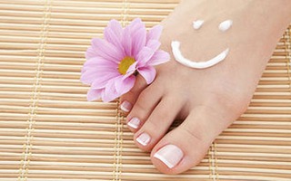 Cảnh giác với 5 triệu chứng bất thường ở chân