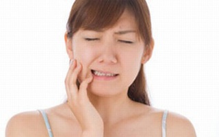 Nghi ngờ khó có con vì bị bệnh răng miệng