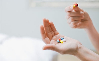 Một số loại thuốc không nên dùng khi có kinh nguyệt