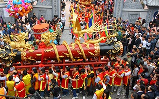 Đồng Kỵ tưng bừng lễ hội rước pháo