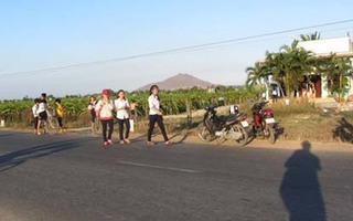 Đi học về, một học sinh bị đâm trọng thương