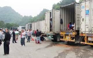 Sau dưa hấu, đến lượt ớt ùn ứ ở cửa khẩu