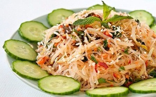 Miến trộn chua cay mát giòn cho ngày nắng nóng
