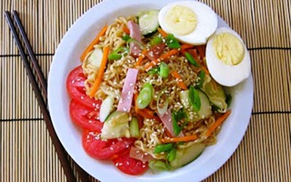 Mì trộn siêu tốc cho bữa sáng ngon miệng