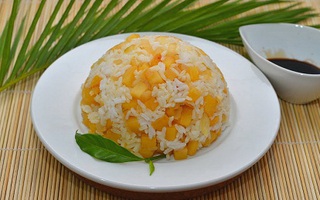 Cơm chay kiểu Thái cho ngày rằm thanh tịnh