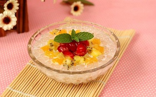 3 bước đơn giản làm chè hoa quả thơm mát