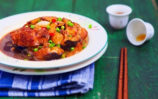 Cá đối kho tương đậm đà dân dã