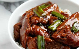 Thịt bò xốt nước tương đậm đà lạ miệng
