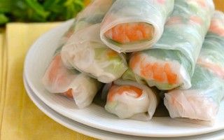 Nem cuốn tôm đẹp mắt ngon miệng
