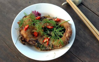 Cuối tuần đổi món với cá xốt me chua ngọt tuyệt ngon