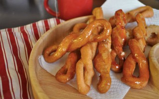 Quẩy thừng giòn tan - cả nhà tấm tắc!
