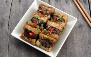 Chua ngọt đậm đà món đậu dồn thịt xốt me