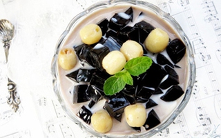 Chè hạt sen sương sáo mát lạnh tuyệt ngon!