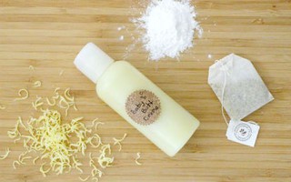 Mẹ khéo tay tự làm kem chống hăm "xịn" cho bé!