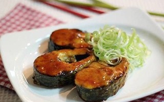 Cá xốt cà ri lạ miệng đưa cơm